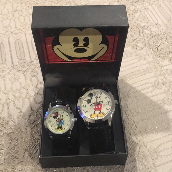 MICKEY MOUSE HIS AND HERS WATCH SET - Picture 1 of 5